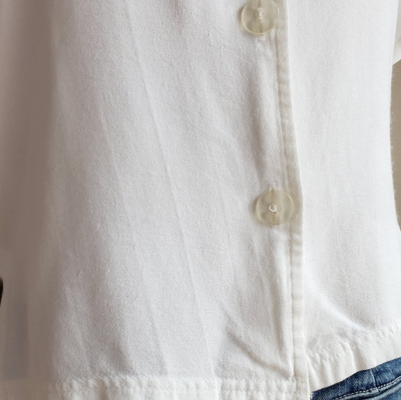 VTG White Short Sleeve Button Up Blouse - Picture 6 of 8